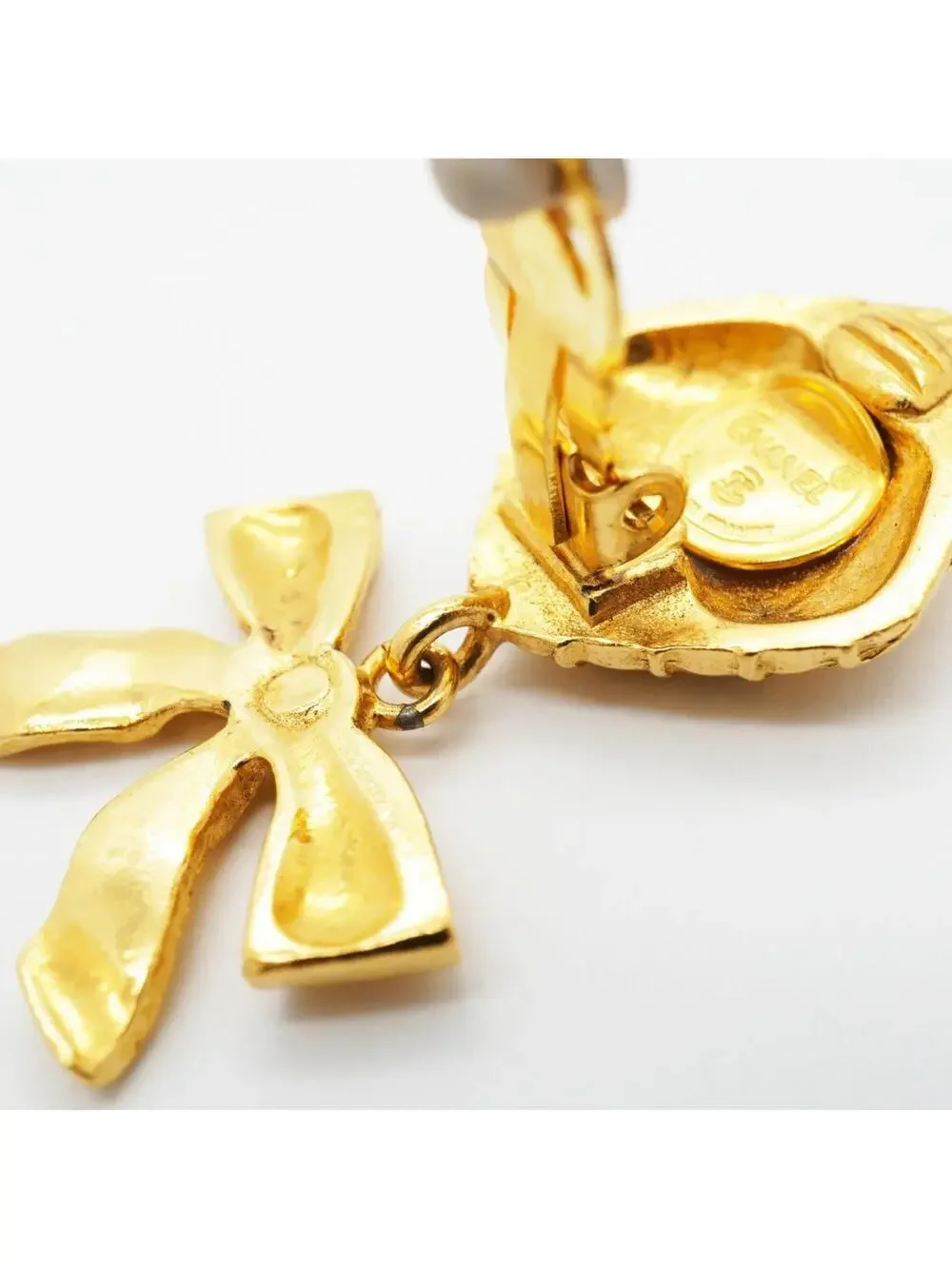 Chanel Earrings Gold-Tone Metal #327435C74B